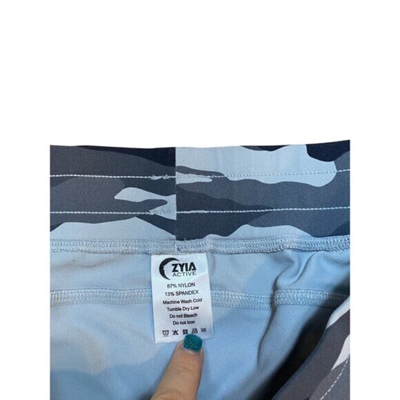 Zyia Active Women's Camo Joggers Gray Nylon/Spandex Small - Picture 3 of 8